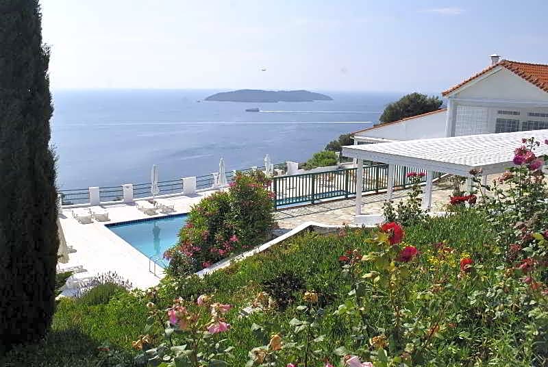 Skiathos Club Hotel & Suites