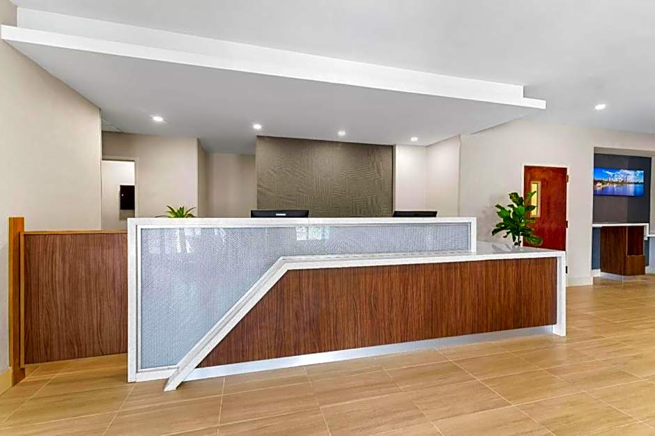 Roundhouse Suites