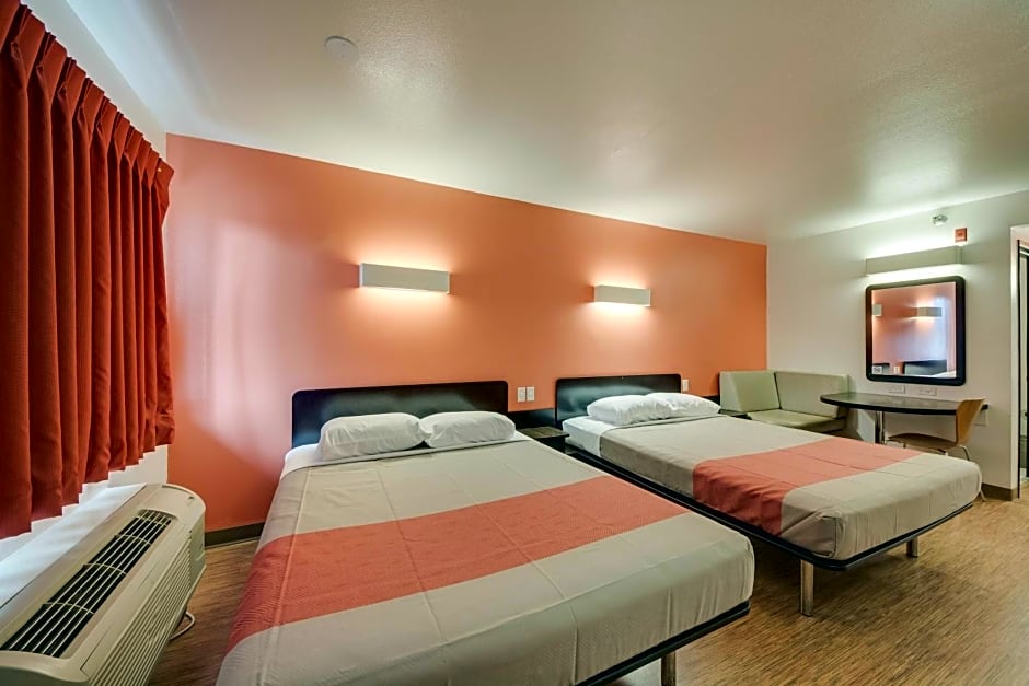 Motel 6-Brownsville, TX North