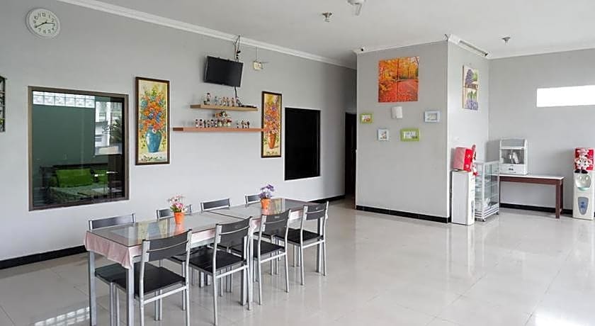 RedDoorz Syariah @ Sunan Bonang Magelang