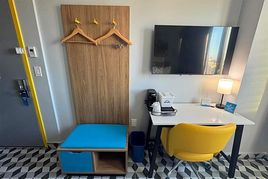 Days Inn by Wyndham New York Chinatown