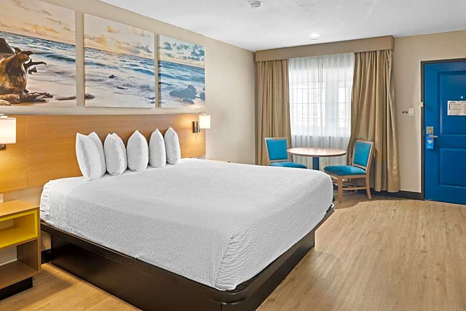 Days Inn by Wyndham San Diego-East/El Cajon