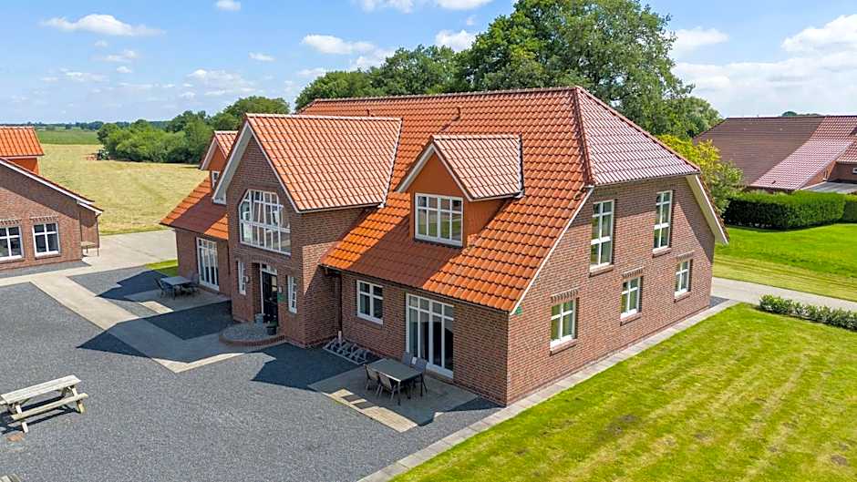 Natura Ferienhaus, Ferienwohnungen in Rhauderfehn , Komfort für Gäste & Firmen ,WLAN & Parkplatz