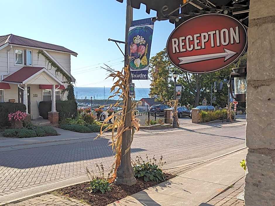 Inn at the Harbour