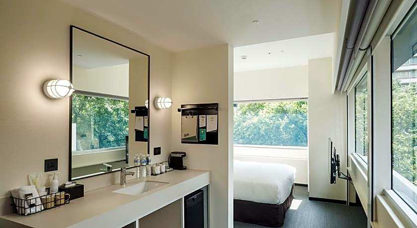 Amba Taipei Zhongshan