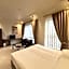 Yerevan Deluxe Hotel