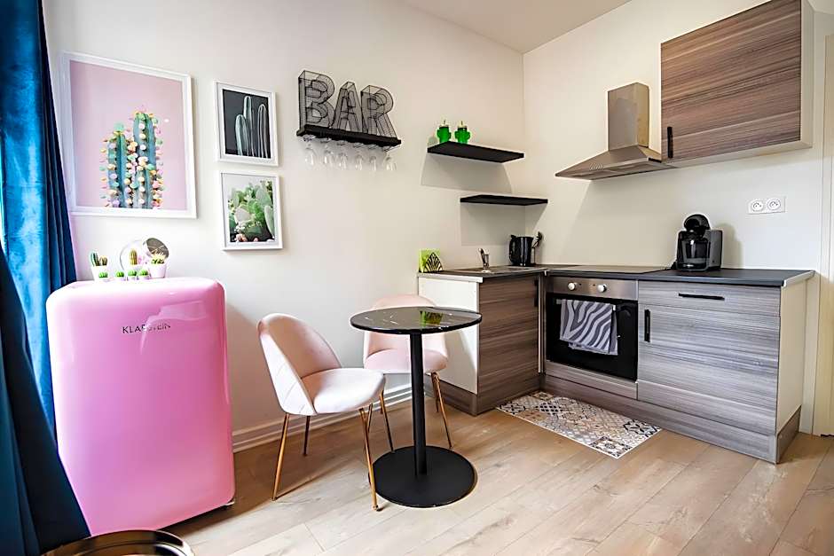 Théâtre Sinne Luxury Apartment