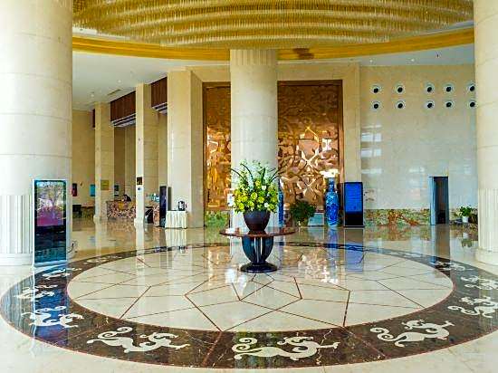 Luotuo Forever Peace Hotel