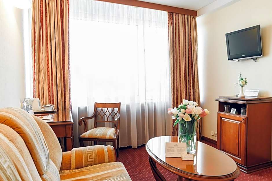 Premier Hotel Rus