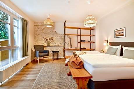 Deluxe 2-Room Apartment