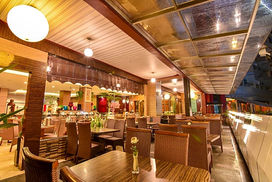 Grand Rocky Hotel Bukittinggi