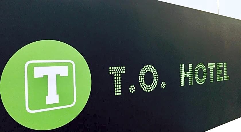 T.O.Hotel-Main Station