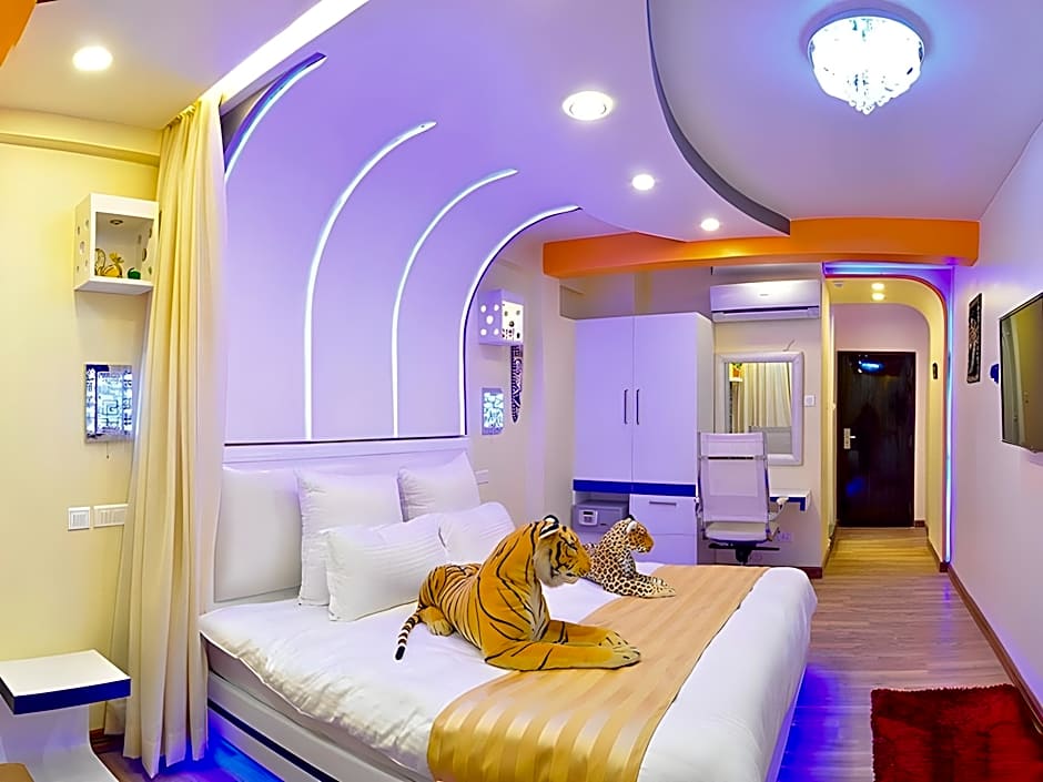 Royal Penguin Boutique Hotel & Spa