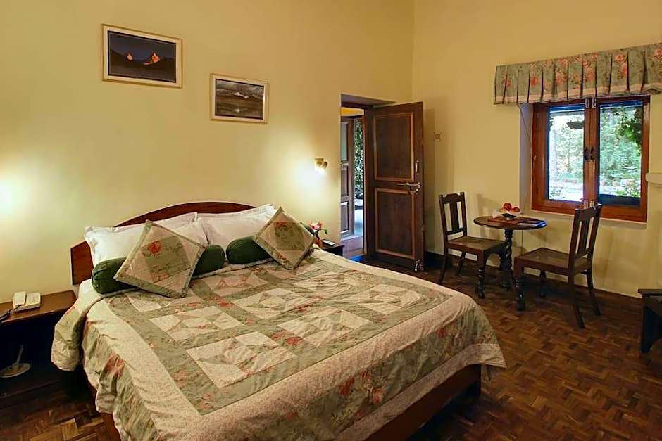 Chevron Rosemount Hotel