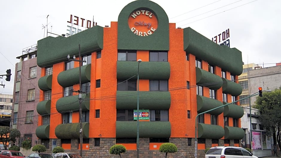Hotel Muy