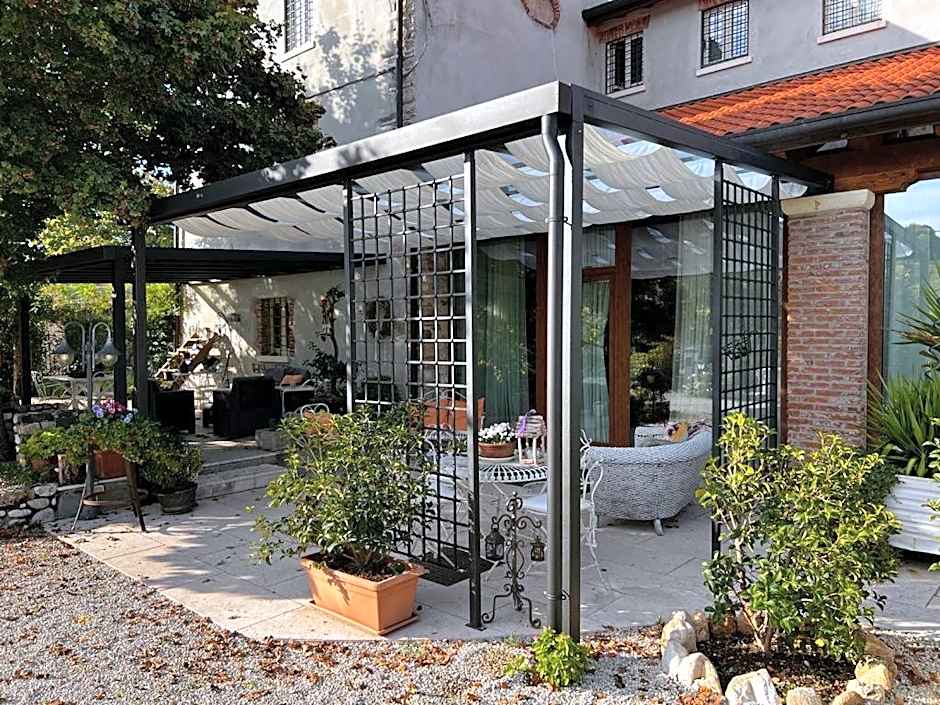 Casa Di Campagna Castello B&B