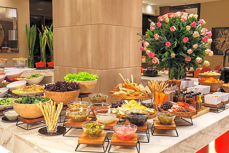 NH Collection Bogotá Royal Teleport