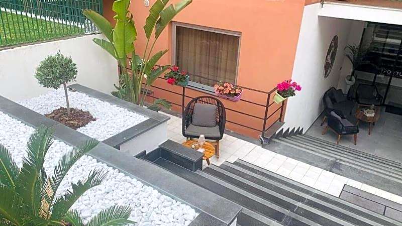 Hotel Portum