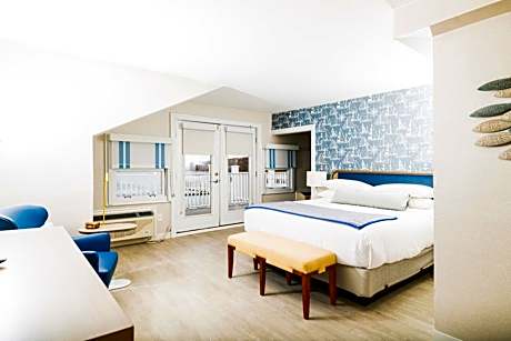 King Suite with Ocean View