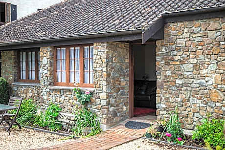 Superior King Suite - Non-Smoking