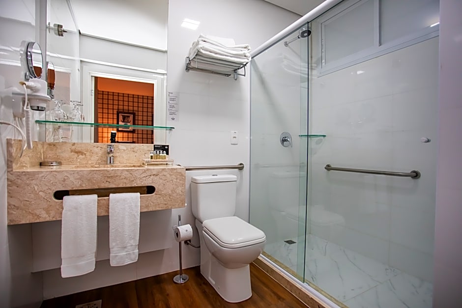 Photo 1 of 5 of Suite