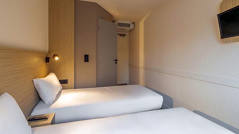 Premiere Classe Roissy CDG - Paris Nord 2 - Parc des Expositions