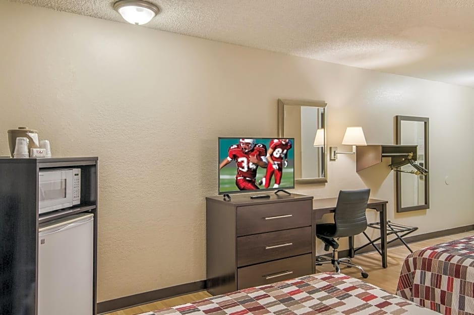 Red Roof Inn & Suites Pensacola East - Milton