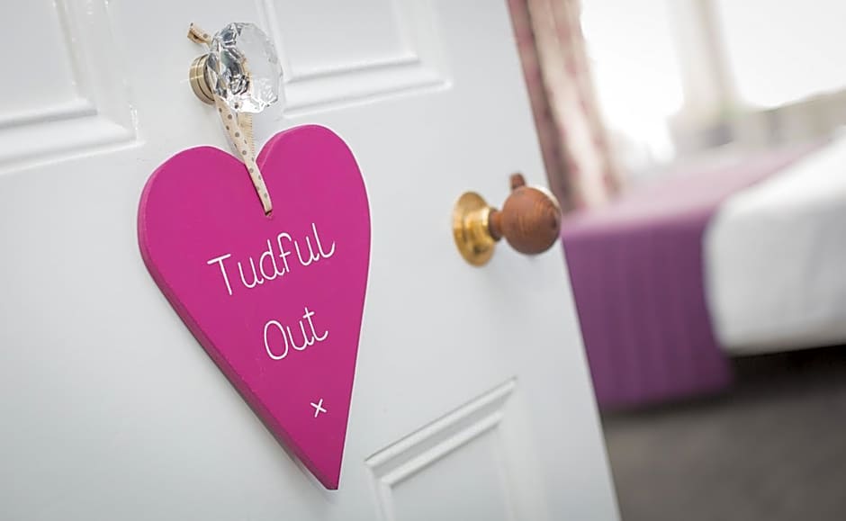 Studios At Glenthorne