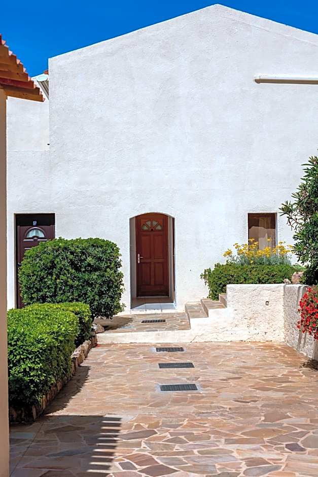 Hôtel et Résidence Ta Kladia - Omigna