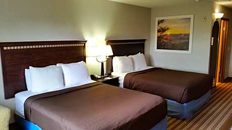 Queen Room with Two Queen Beds - Non-Smoking