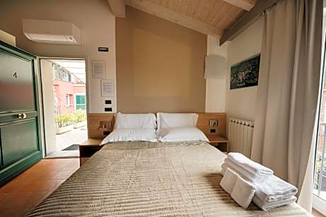 Double Room with Patio