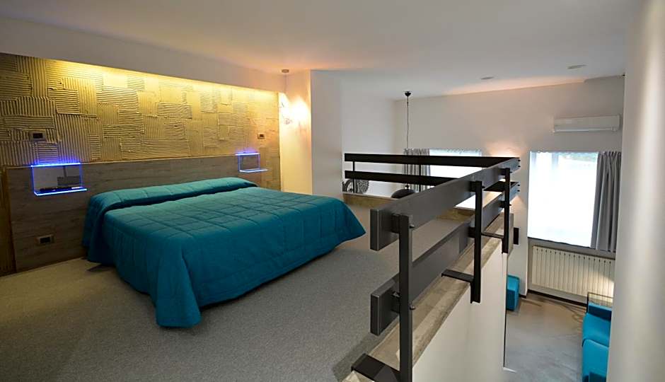 Photo 1 of 9 of Loft