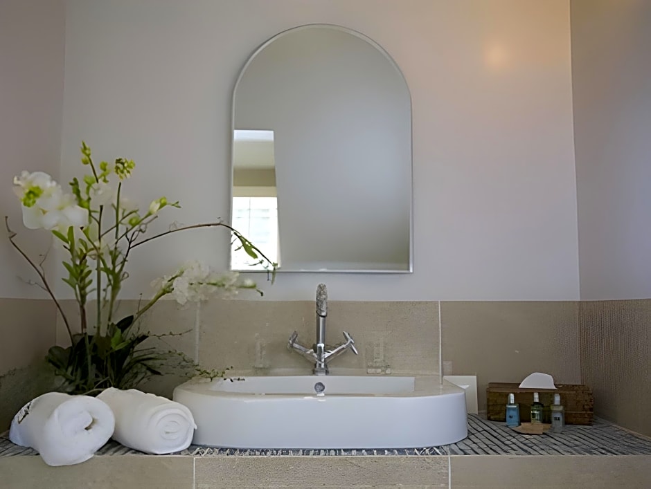 The Bell at Hampton Poyle