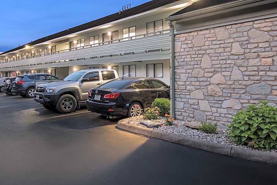 HomeTowne Studios Florence, KY-Cincinnati Airport