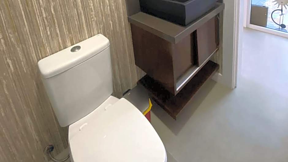 High-standard Condo 250m from the Beach