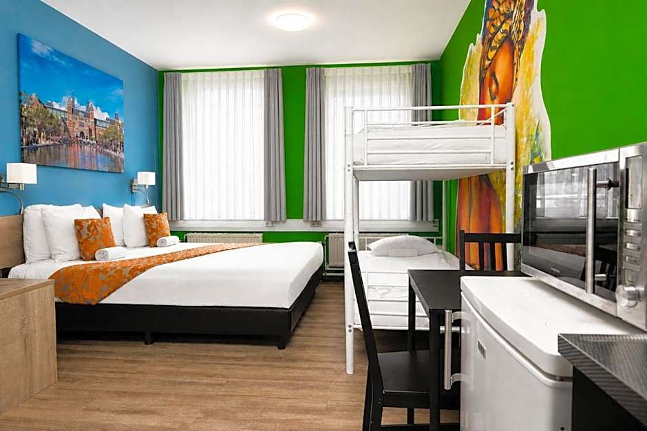 Amsterdam Teleport Hotel - Free Parking