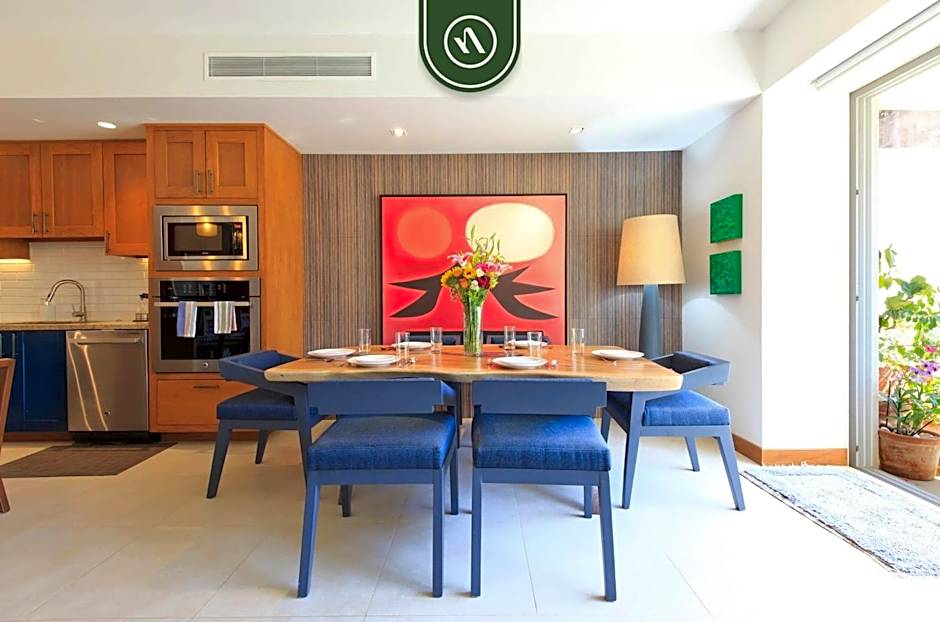 Great Apartment with Rooftop Pool