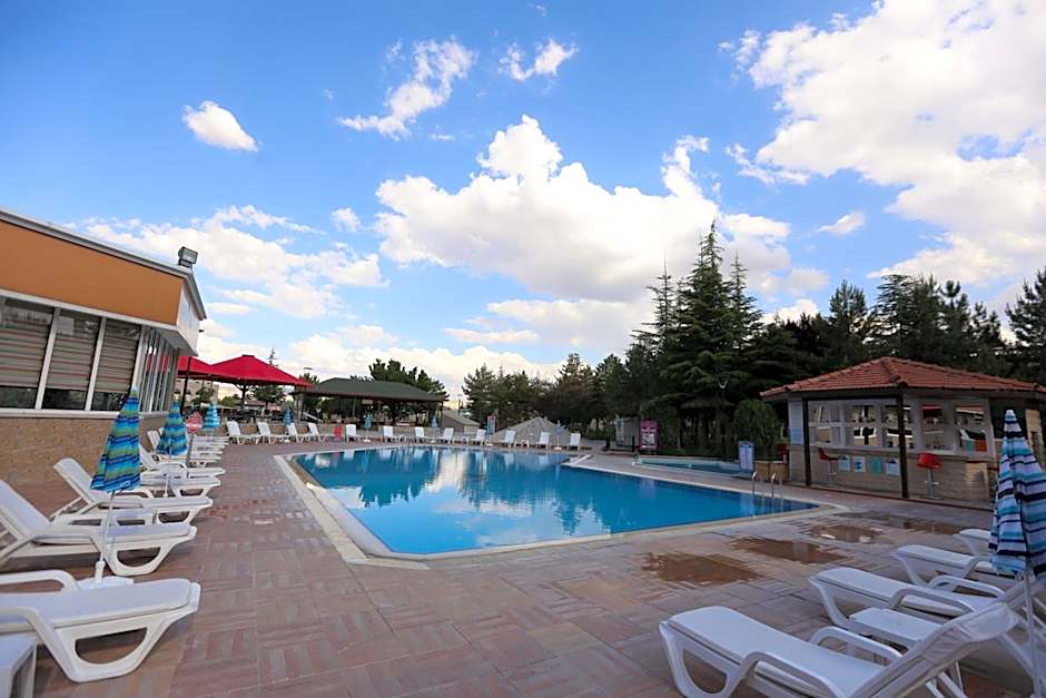 SIGNATURE GARDEN AVANOS Hotel & SPA