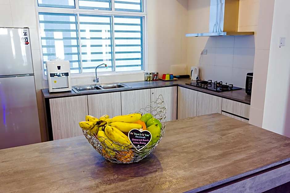 Shamrock Beach Villas Batu Ferringhi Penang