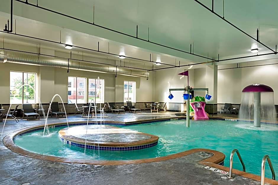 Holiday Inn Express & Suites Columbus - Polaris Parkway / COLUMBUS By IHG