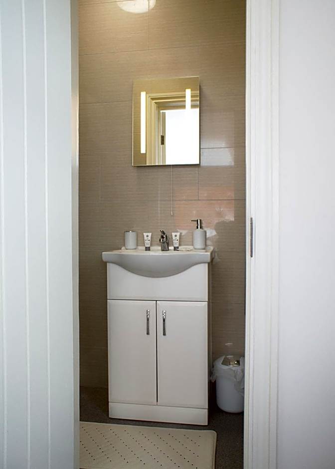 Trivelles Rochester Hotel