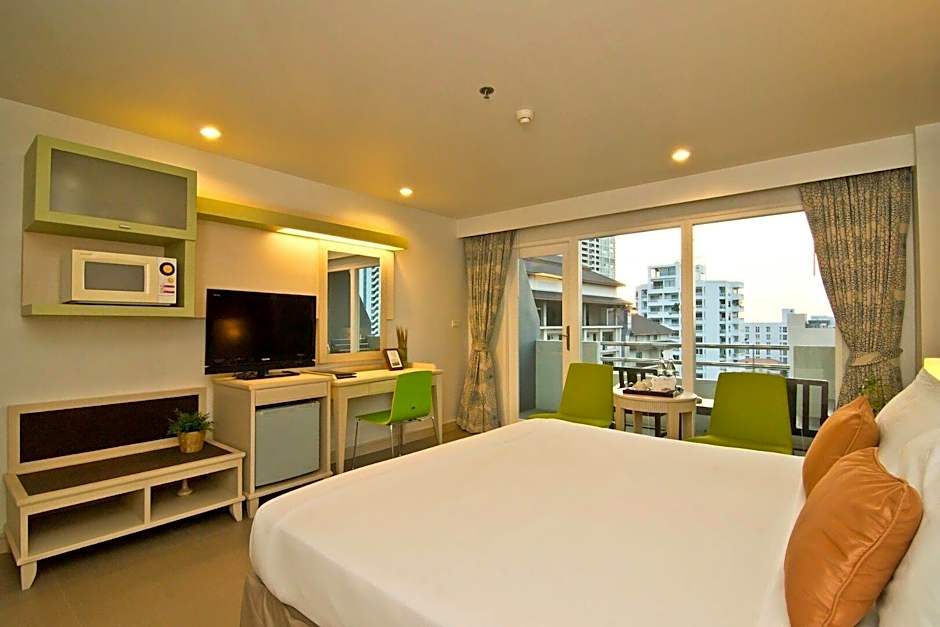 Sunshine Vista Hotel