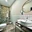 Bazaar Boutique Residence