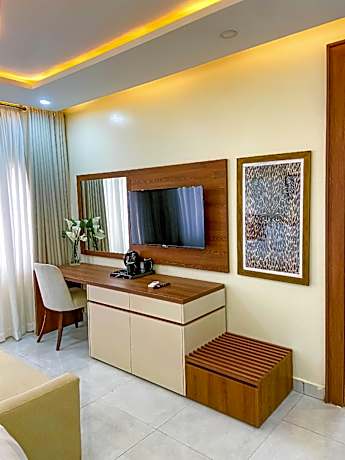 Plush Hotel, Abuja