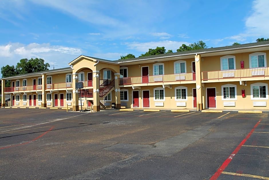 Continental Inn and Suites