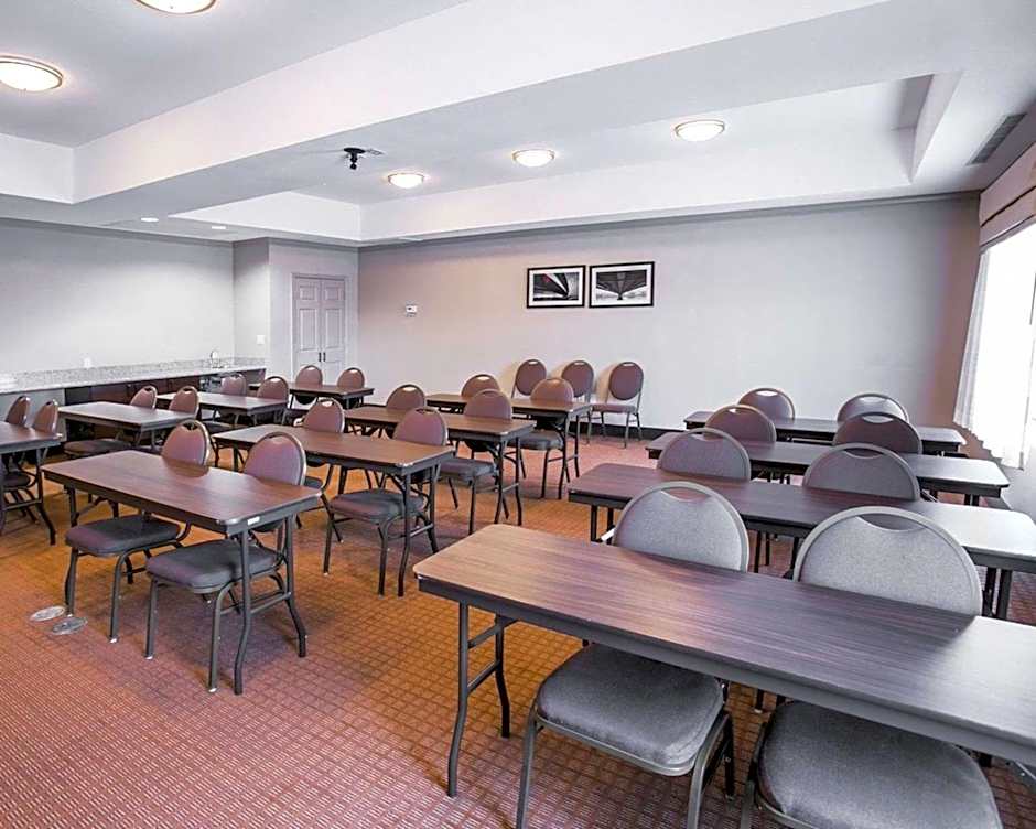 Restwell Inn & Suites I-45 North