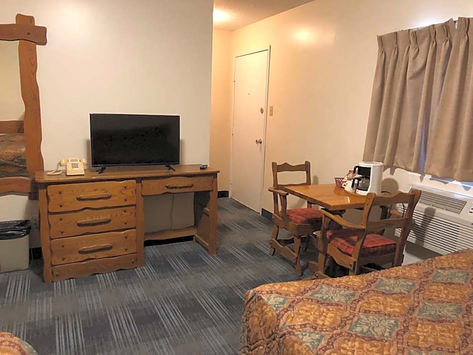 Agassiz Hotel and Restaurant - Under New Management