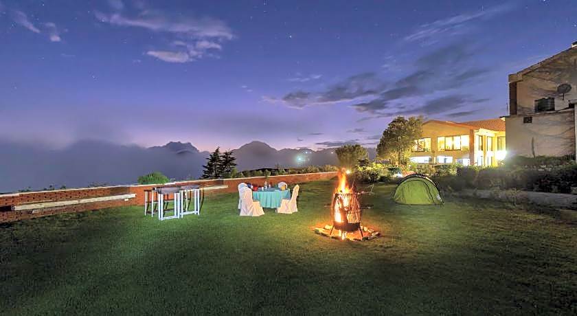 Club Mahindra Kanatal