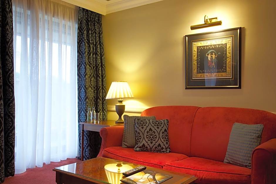 Derby Mickleover, BW Signature Collection