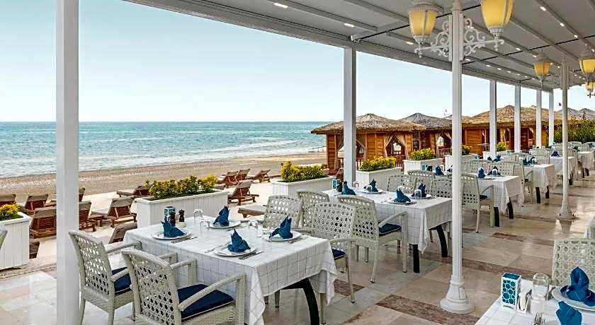 Dobedan World Palace